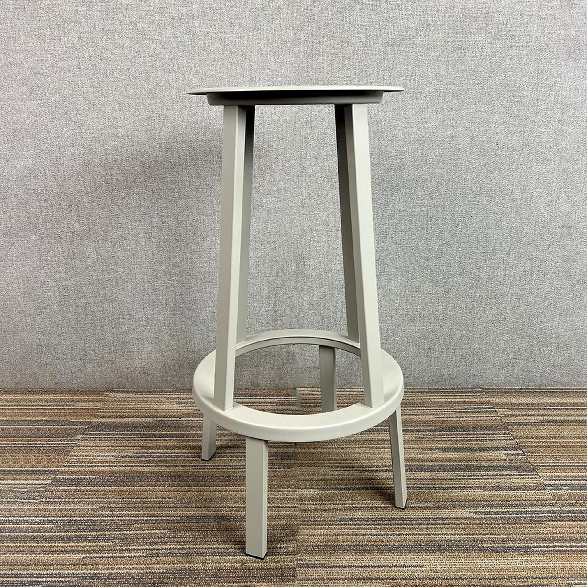 HAY REVOLVER BAR STOOL / HIGH グレイ スカイグレー