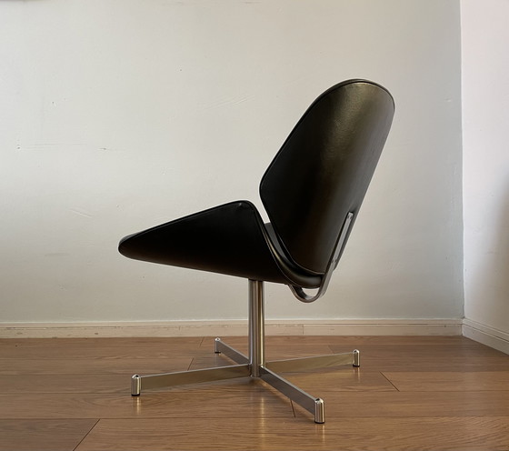 Image 1 of Fauteuil Exquis Geoffrey D. Harcourt