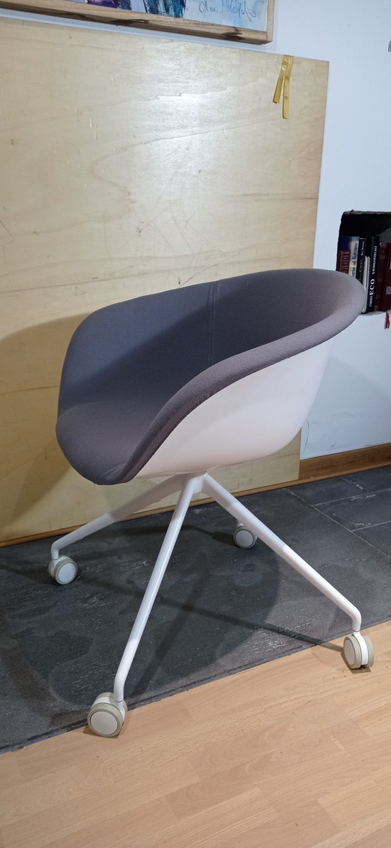 Image 1 of ARPER Duna 02 armchair on wheels in light grey Kvard Wool by Studio LAM