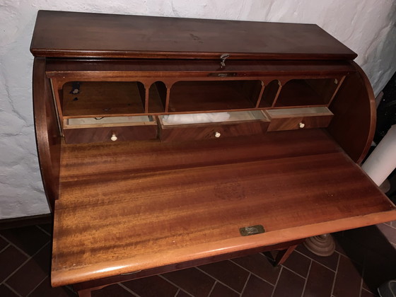 Image 1 of Secretaire