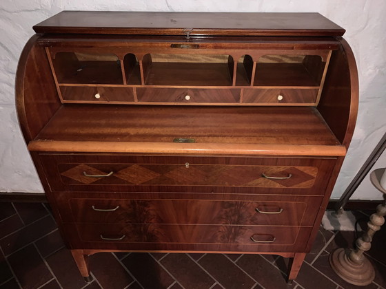 Image 1 of Secretaire