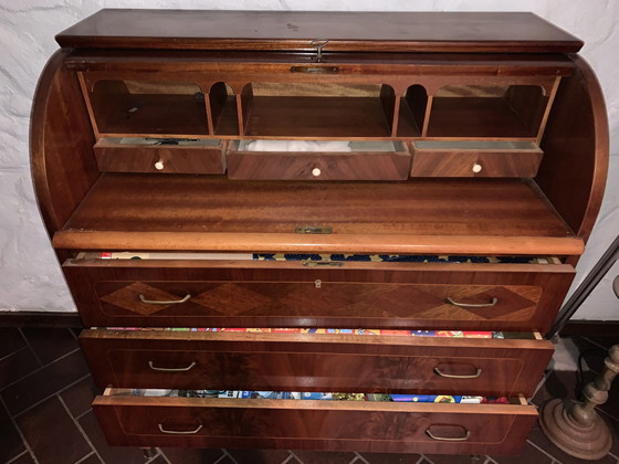 Image 1 of Secretaire