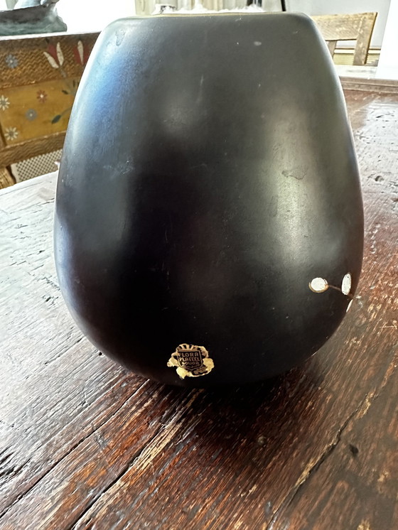 Image 1 of Flora Gouda Spring Black Vase With Kittens