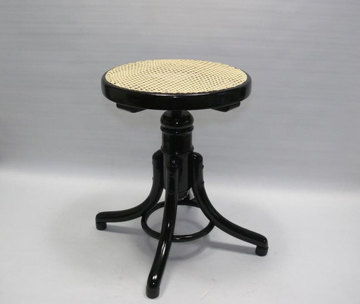 Thonet piano stool with Viennese wickerwork, around 1900, restored