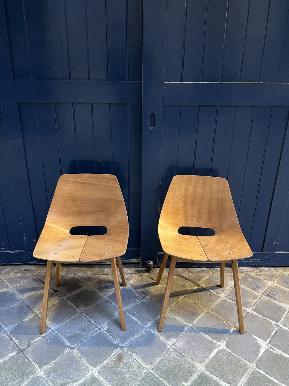 Chaises Tonneau Tout Bois Pierre Guariche Arp Steiner X2 | €1,450
