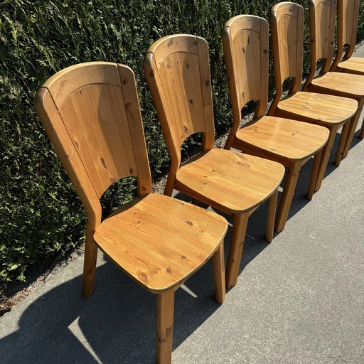 6 Pine Wood Chairs