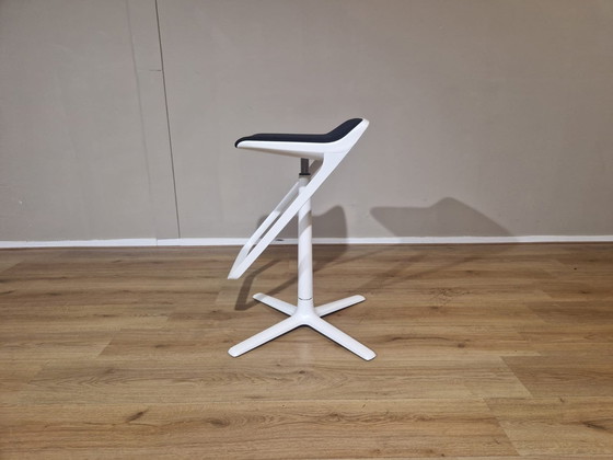 Image 1 of Interstuhl Kinetic Barstool Black White Adjustable Design Phoenix