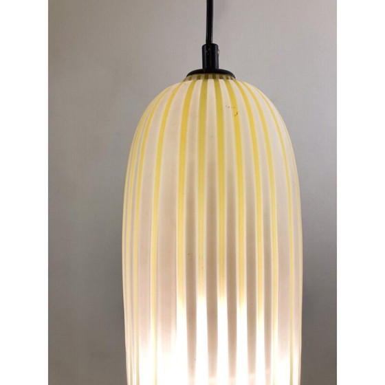 Image 1 of Lampada a sospensione vintage in vetro giallo, Italia 1960