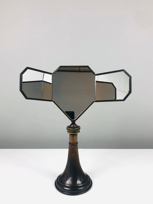 Shaving mirror, United Kingdom, 1920