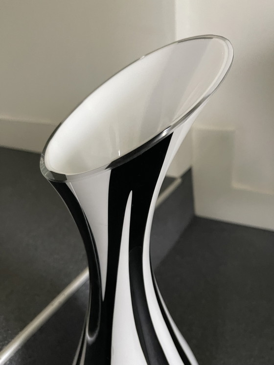 Image 1 of Vase Black White