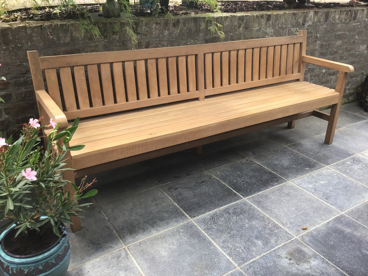 Solid oak garden bench bench