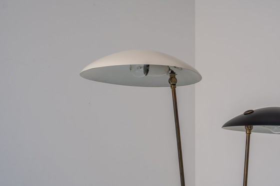 Image 1 of Exceptionnel lampadaire moderniste des années 1960.