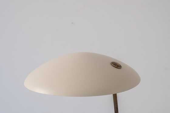 Image 1 of Exceptionnel lampadaire moderniste des années 1960.