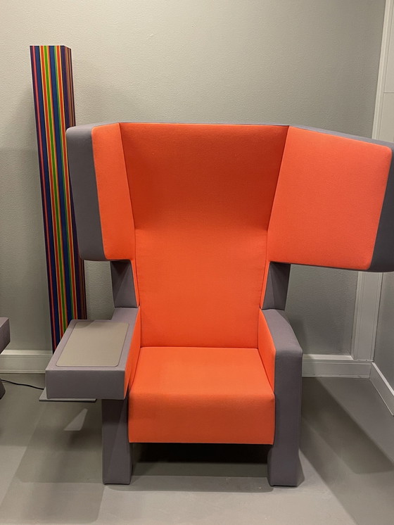 Image 1 of Prooff Ear Chair