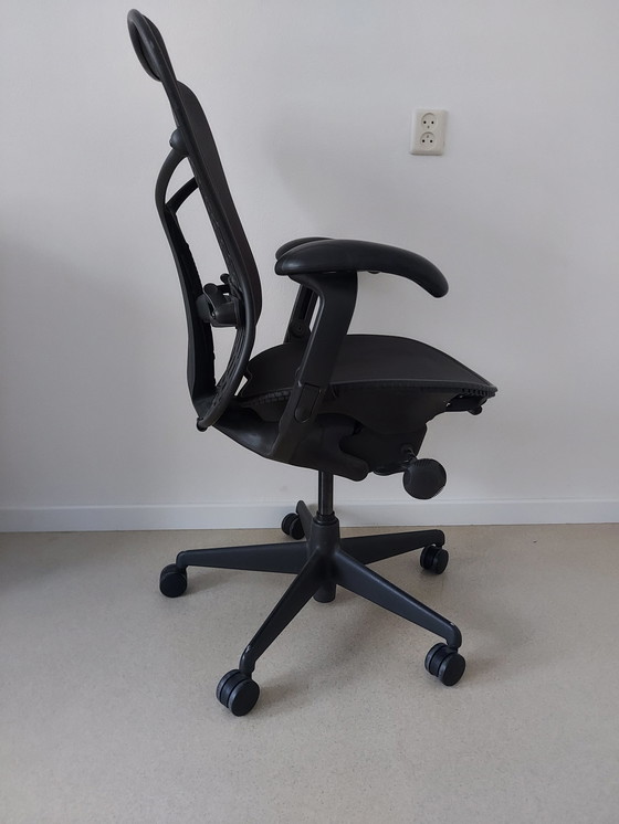 Image 1 of Herman Miller Mirra office chair