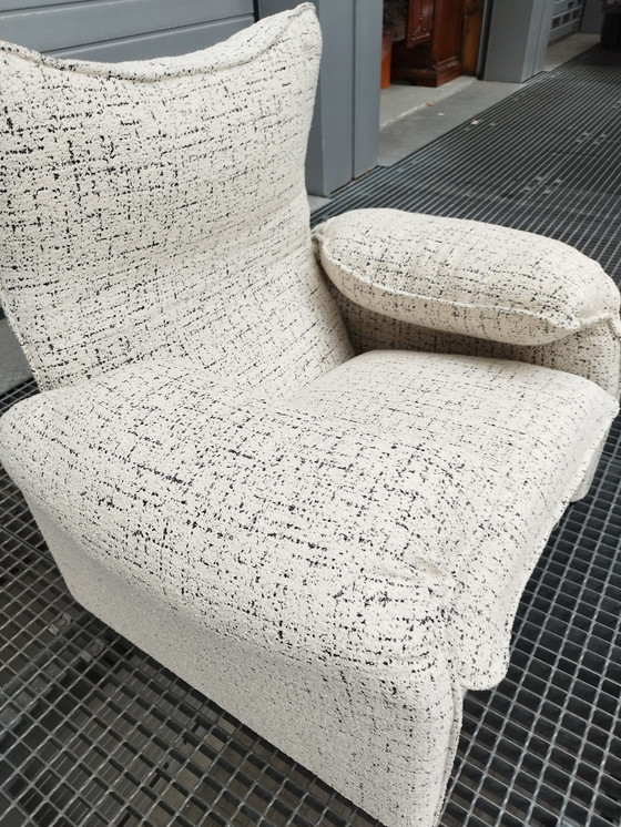 Image 1 of Cassina Maralunga 40 armchair