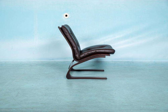 Image 1 of Poltrona vintage in pelle e compensato anni '60, sedia di design nordico