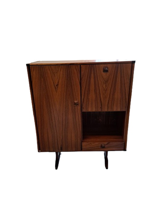 Topform beverage cabinet