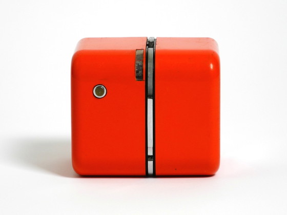 Image 1 of La leggendaria radio Orange Cube di Dario e Mario Bellini per Siemens del 1968 | Rk 501 Alpha 2 | Un classico del design realizz