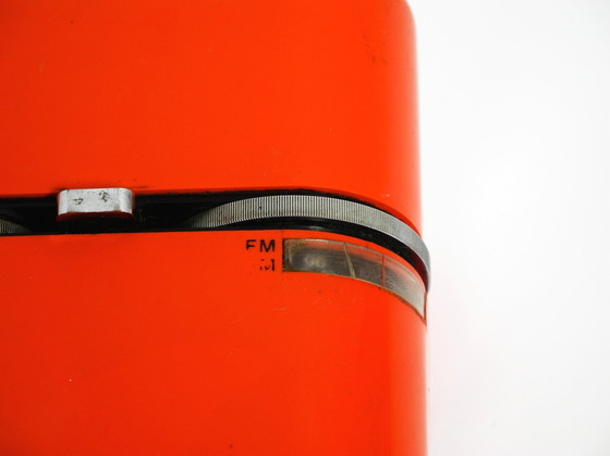 Image 1 of La leggendaria radio Orange Cube di Dario e Mario Bellini per Siemens del 1968 | Rk 501 Alpha 2 | Un classico del design realizz