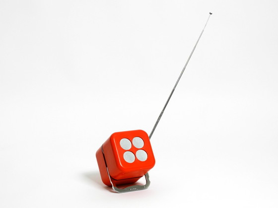 Image 1 of La leggendaria radio Orange Cube di Dario e Mario Bellini per Siemens del 1968 | Rk 501 Alpha 2 | Un classico del design realizz