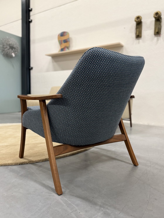 Image 1 of Harvink Blazoen Armchair Panama Plus Fabric Walnut Frame