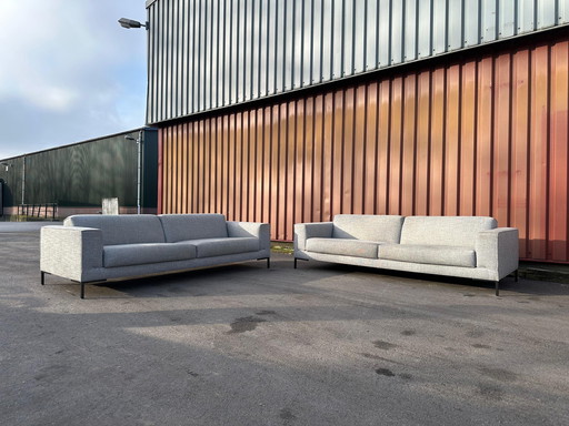 New condition 2X Design On Stock Aikon 4-Seater Sofa Np: €9,000