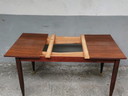 Table de salle à manger vintage en pallisandre