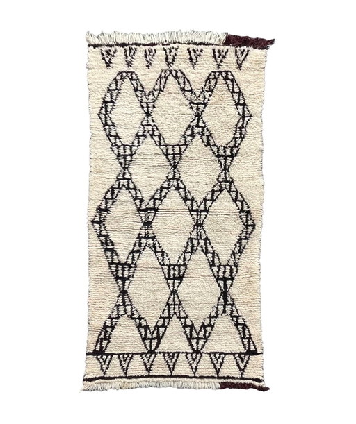 Tapis berbère marocain Beni en laine, noir et blanc