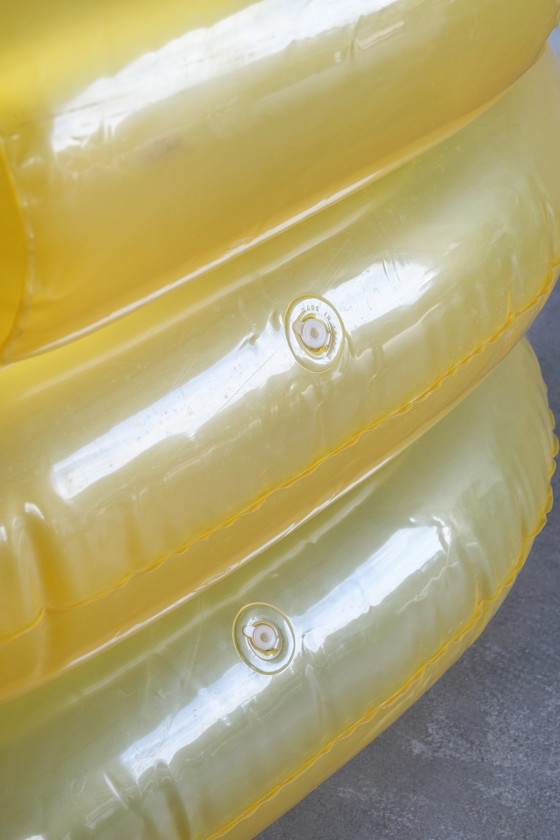 Image 1 of Zanotta 'Blow' inflatable chair by Jonathan de Pas