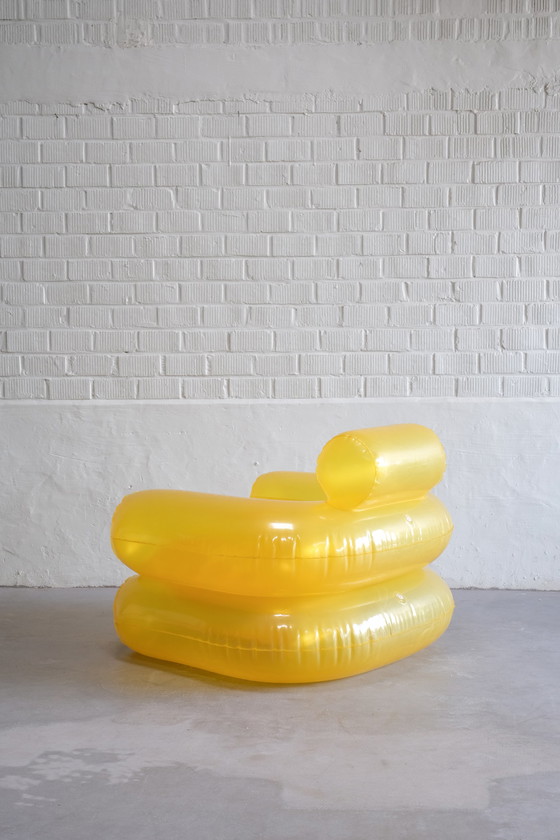 Image 1 of Zanotta 'Blow' inflatable chair by Jonathan de Pas