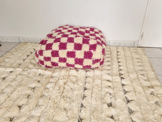 Image 1 of Berber cushion