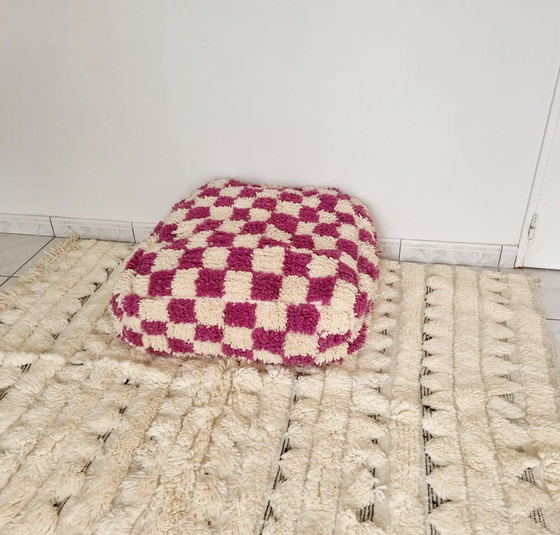 Image 1 of Berber cushion