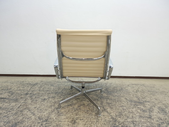 Image 1 of Hermann Miller Ea 116 Vitra Eames Chair Fauteuil de bureau pivotant Fauteuil en cuir