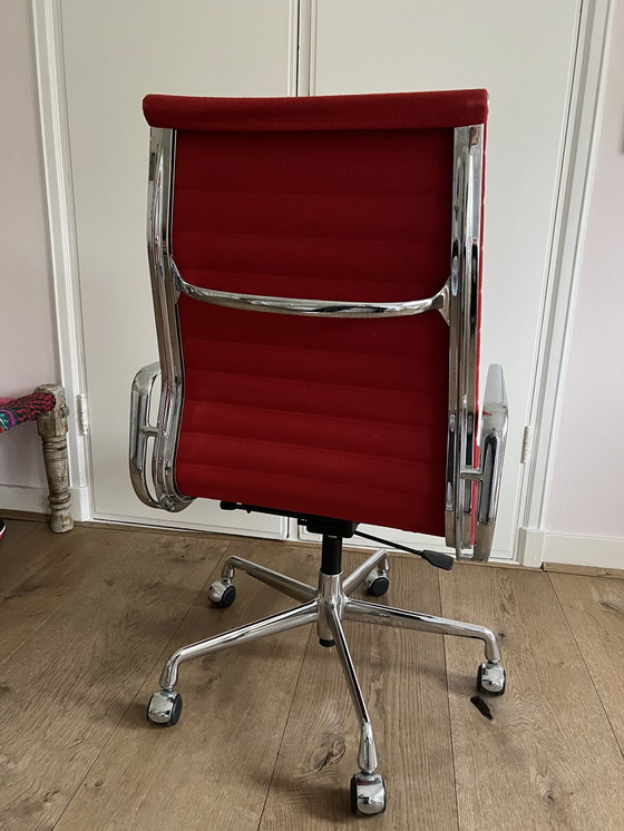 Image 1 of Chaise de bureau Vitra Charles Eames