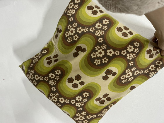 Image 1 of Retro Pillowcase With Cushion