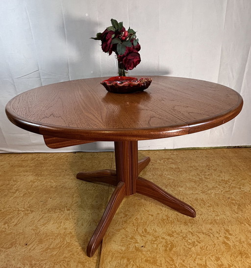 Mid Century Retro Vintage Teak Round Extending Dining Table By Gplan 1970