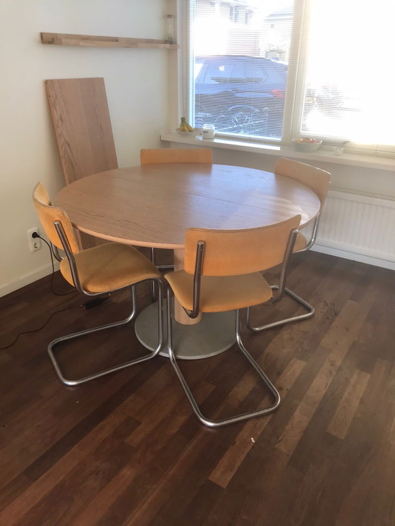 Image 1 of Arco extendable dining table