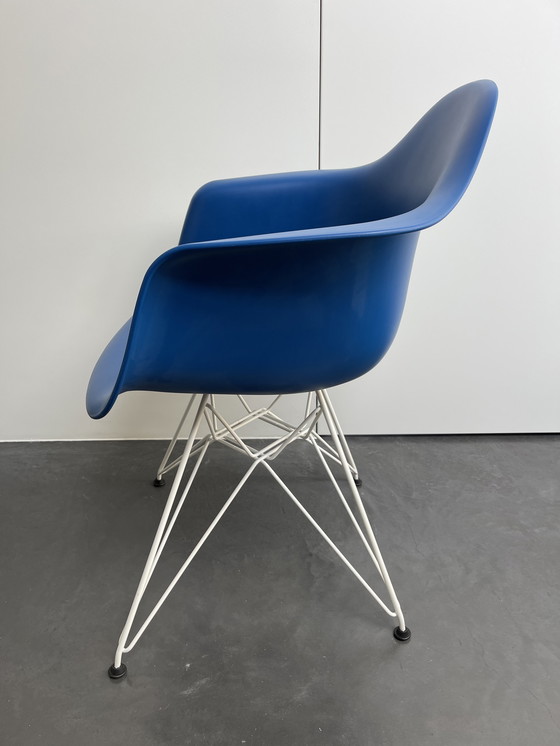 Image 1 of Vitra DAR chair