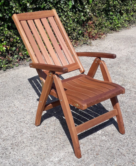 Image 1 of 1 Johns Garden Furniture stand-up chair, folding