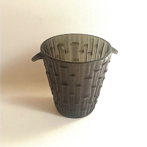 Image 1 of Secchiello per il ghiaccio vintage in vetro fumé nero con rilievi, 1950