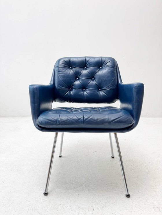 Image 1 of Set of 6: Swiss Mid - Century Chairs in Blue Leather with Velcro Cushions, 1960s