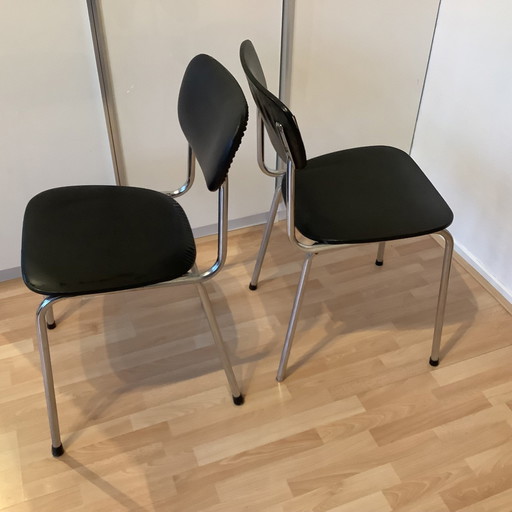 2 Tavo Dining Table Chairs, Black And Chrome.