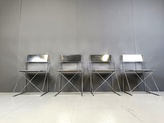 Image 1 of Chaises X-Line par Niels Jorgen Haugesen pour Magis, 1977, ensemble de 4