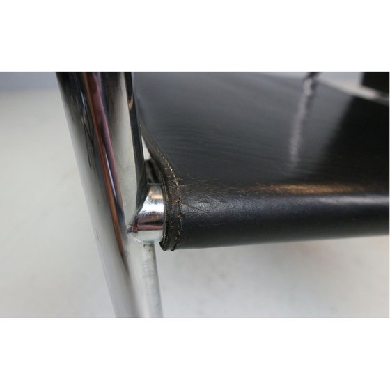 Image 1 of Vintage LC1 armchair in black leather and chrome steel by Le Corbusier for Cassina, Italy 1970