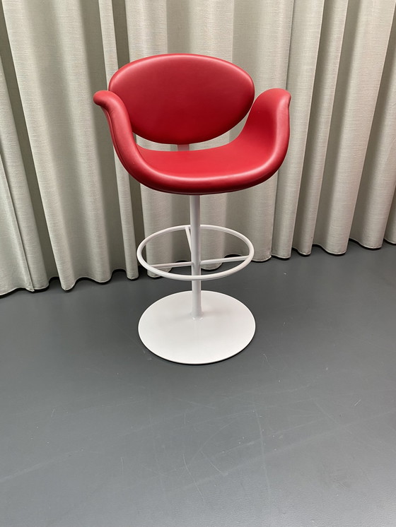 Image 1 of Artifort Little Tulip bar chair by Pierre Paulin