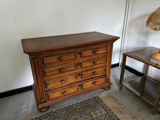 5x Antique Cabinets