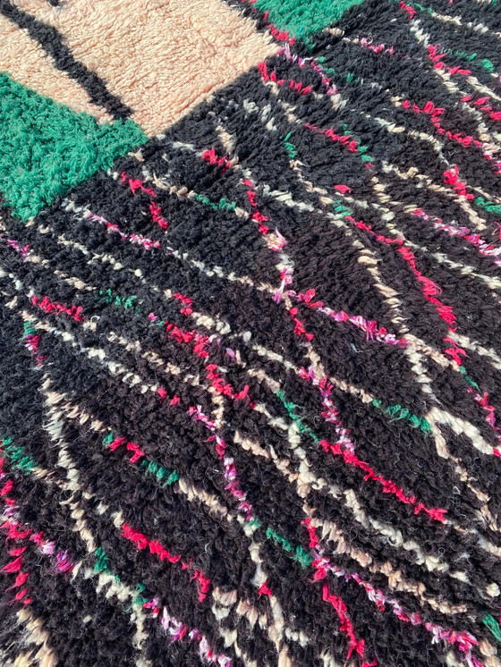 Image 1 of Tapis berbère marocain en laine colorée