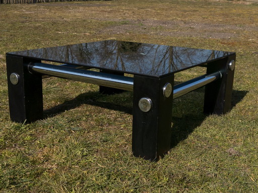 Design coffee table