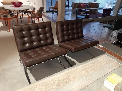 Knoll 2 New- Never-Unused Barcelona Armchairs In Venezia Leather Dark Brown Design L. Mies Van Der Rohe And Lilly Reich 1929